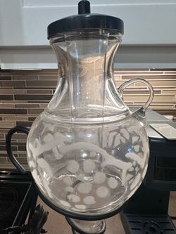 Wrought Iron Etched Glass Wine Aerator Dispenser Decanter
