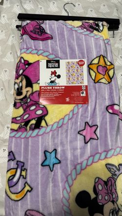 Disney Cowgirl Minnie Mouse Plush Throw Blanket