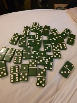 Vintage Standard Marble Like Green Domino Set Dbl 6