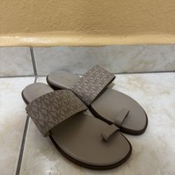 Michael Khors Sandals 