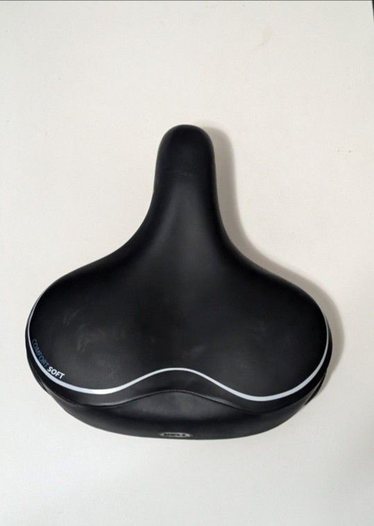BELL Comfort bike Seat (Like New)