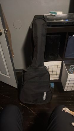 Yamaha guitar