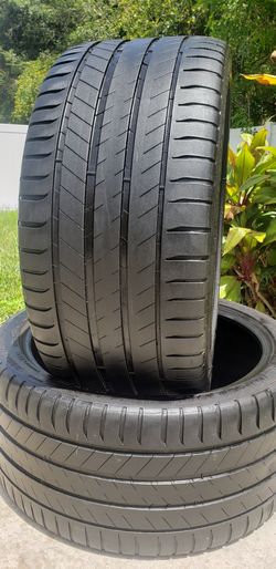 295/35/21 MICHELIN LATITUDE SPORT 3. 97% TREAD