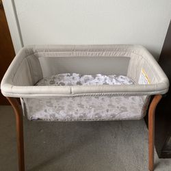 New Chico Bassinet Washed One Time.50$