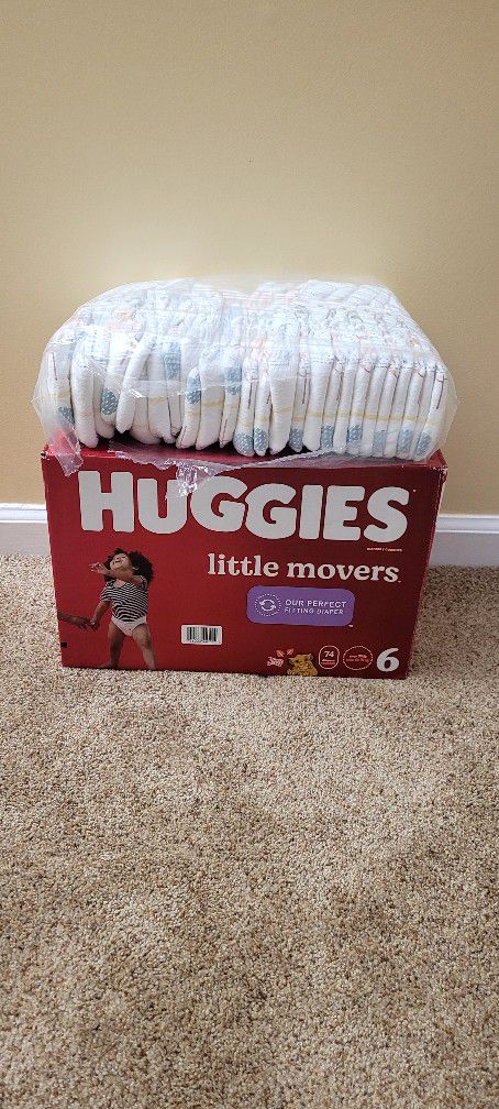 Huggies Little Movers Size 7 60 Count for Sale in North Royalton, OH -  OfferUp