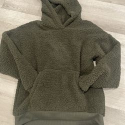 American Eagle Fleece Sweater 