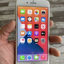 iPhone 7 Plus 128GB UNLOCKED W/ New Tempered Glass Screen Protector And Charger 