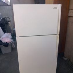 Whirlpool Refrigerator 