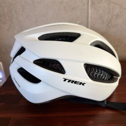 TREK Starvos Medium