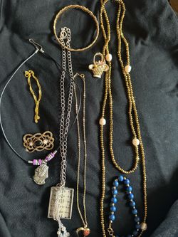 Vintage jewelry bundle