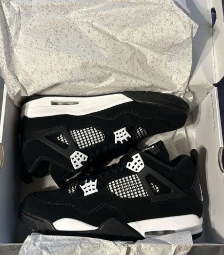 Air Jordan 4 Retro White Thunder Size 11