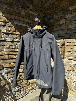 Arc’teryx LT Jacket