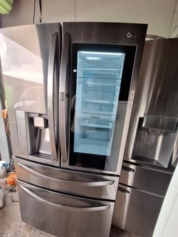 LG INSTAVIEW BLACK STAINLESS STEEL DOOR IN DOOR 4 DOOR REFRIGERATOR 