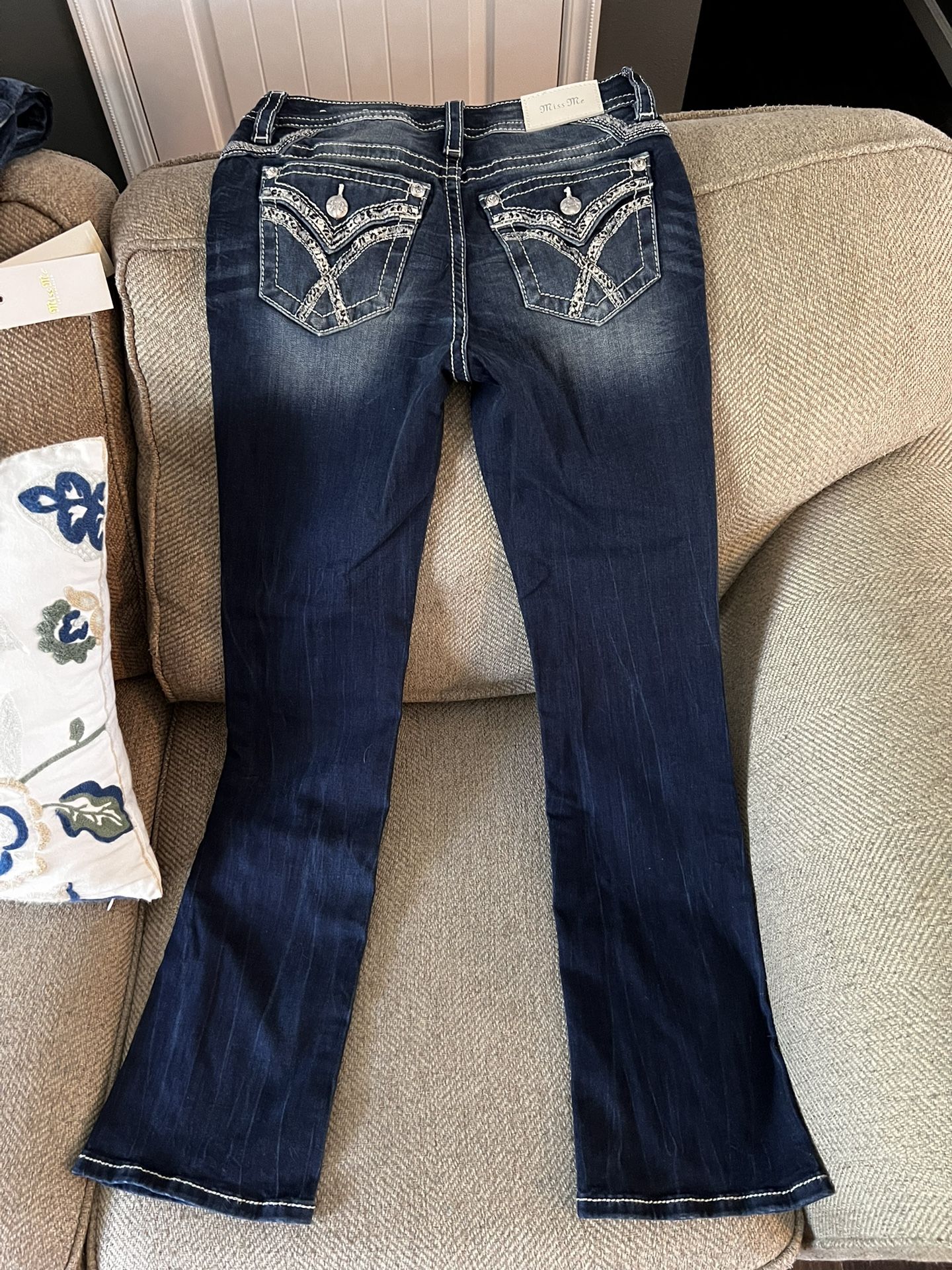 NWOT Miss Me Jeans 26 Regular