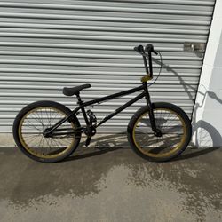 Fit Bike Co - 22” Bmx Bike 