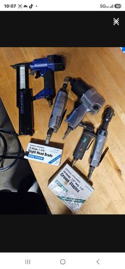 Pneumatic Air Tool Lot with Brads and Staples