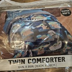 Mandalorian Baby Yoda Twin Size Comforter