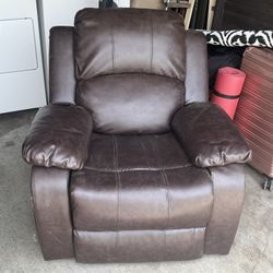 Reclining Loveseat 