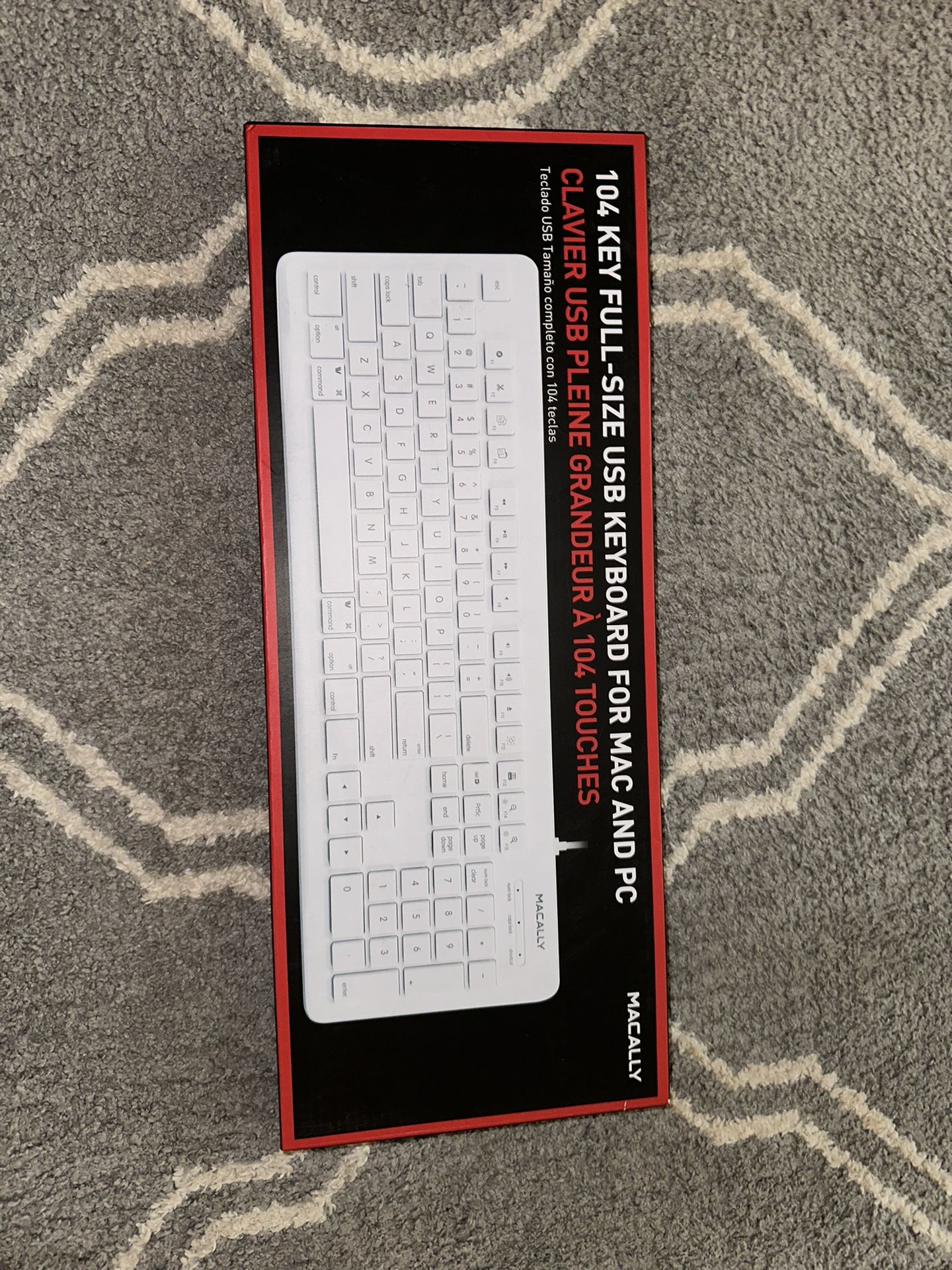 the keyboard for the computer is new