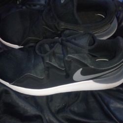 Men's Nikes 
