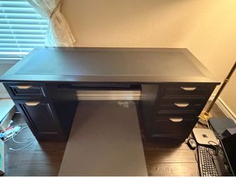 Executive office desk