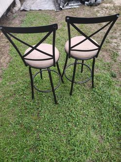 Set of 2 Metal Swivel Bar Stools