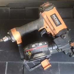 Ridgid R175RNA Coil Roofing Pneumatic Air Nailer - 1-3/4"