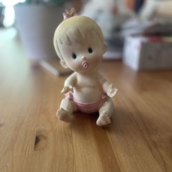 Statue- Baby Girl In Pink