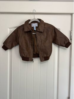 Boy's jacket size 3T