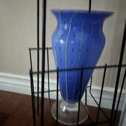 Blue flower base