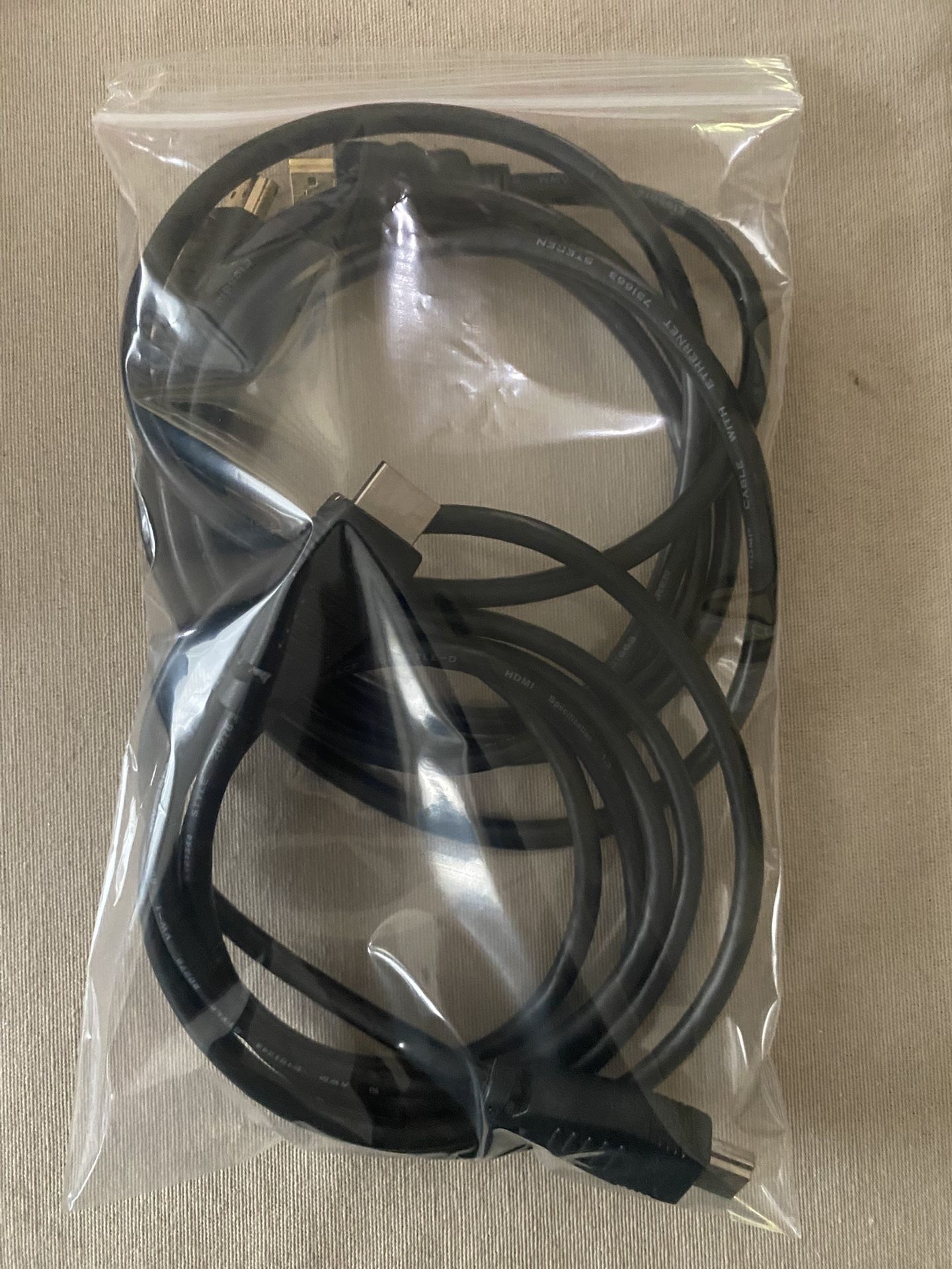 2 HDMI cords