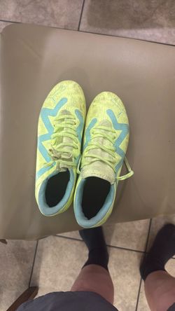Puma Future Play It Yellow/Blue Men's Indoor Lace Up Soccer Shoes Size 7