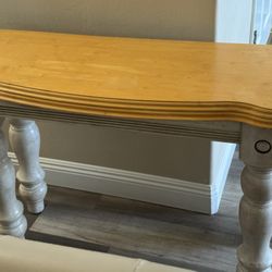 Distressed Entry Table