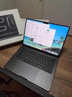 MacBook Pro 14" M5 Pro 24GB RAM 1TB with Apple care+ until 2029