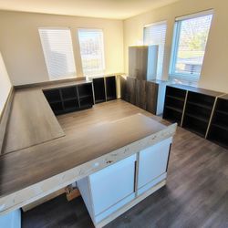 Full set of Cabinets and countertop
