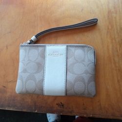 Wristlet 