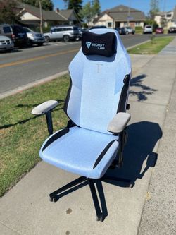 2022 Secretlab Titan Evo XL Frost Blue Softweave Gaming / Office Chair