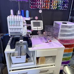 Janome MB-7e + MB-4Se Embroidery Machine Bundle w/ Thread & Workstation