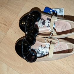 Only $15. Under Armour, Crocs, KEEN, converse, Sperry, Zara. Toddlers- Youth sizes $12 each