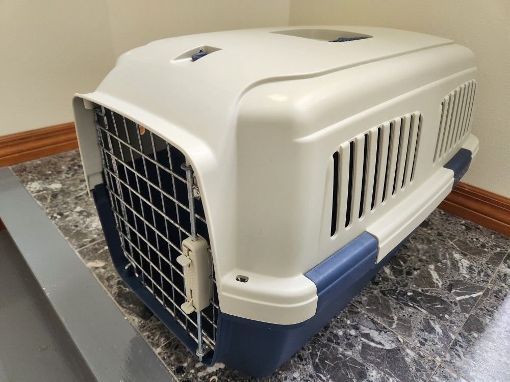 Pet Crate/Carrier