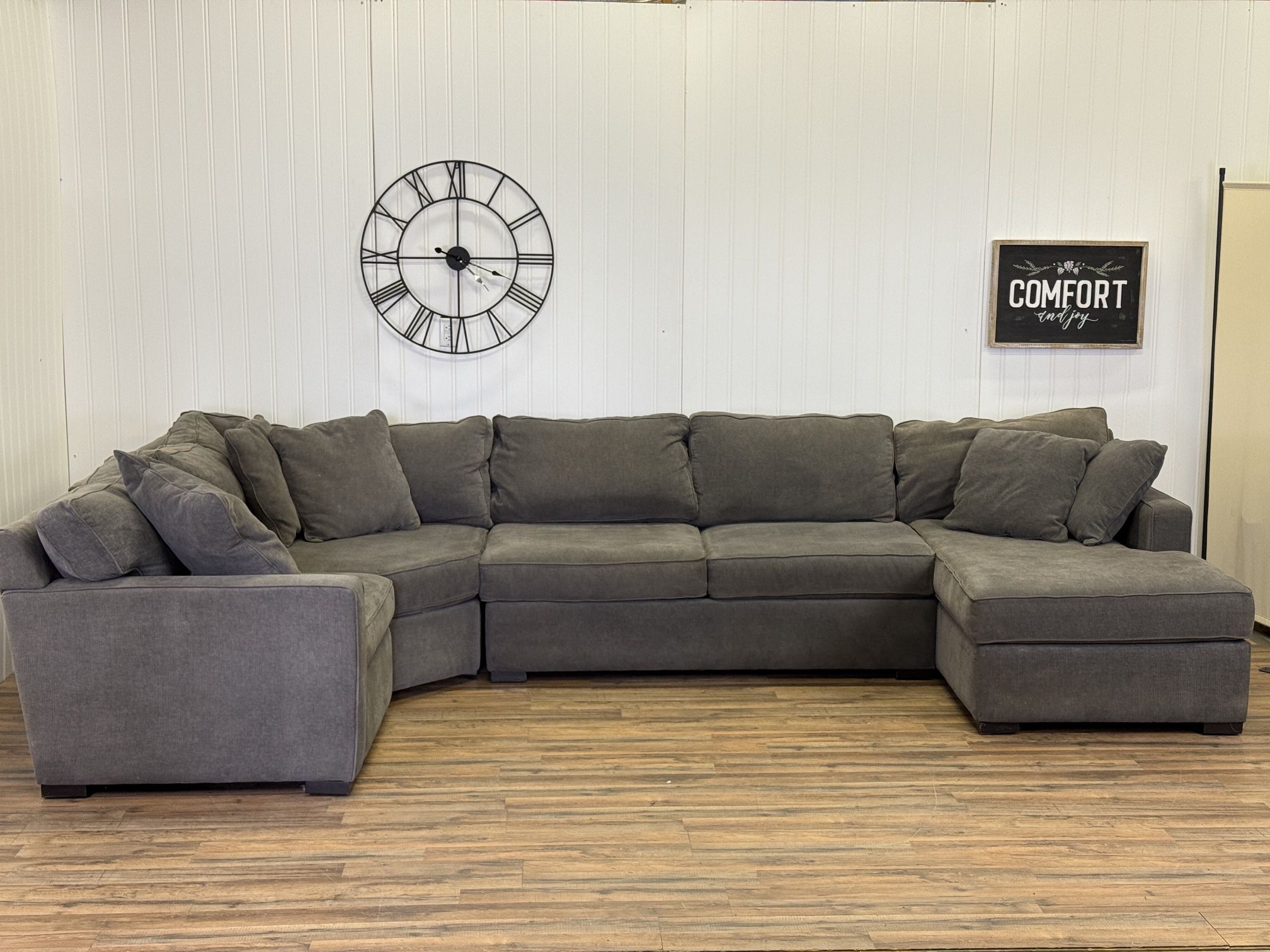 Macy’s Radley Sectional Couch Delivery Available 