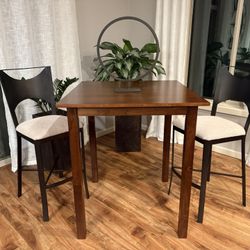 Modern 3- Piece Height Bar Dinning Set !!! 