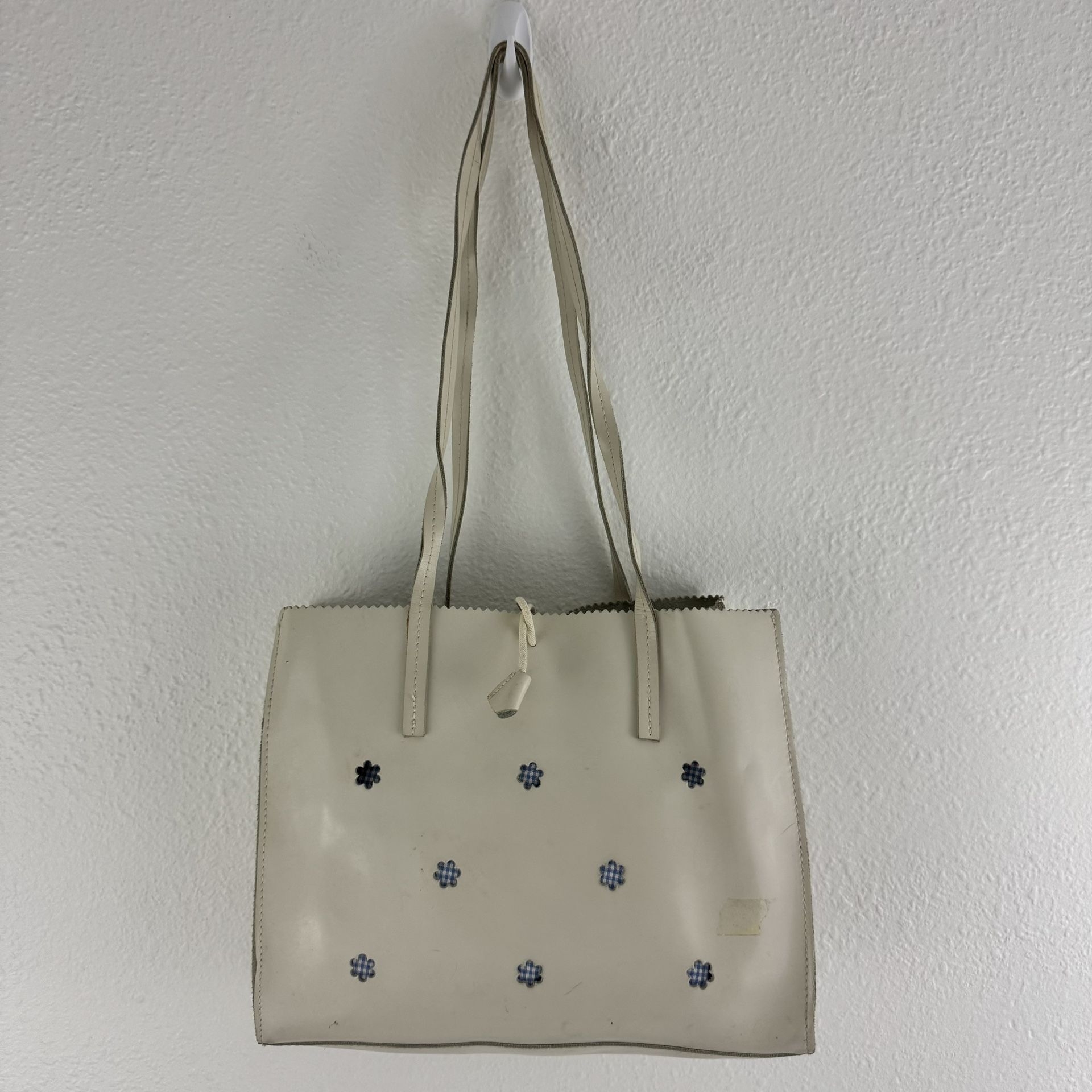 Vintage 90s White Ivory Leather Floral Cutout Italian Shoulder Tote Bag Purse