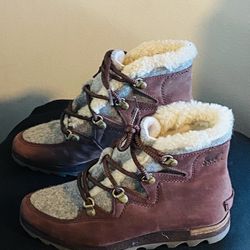 Sorel Fleece Lined Winter Boots- 6.5 Ladies
