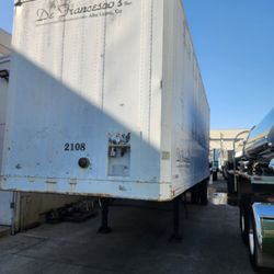 28ft DRYVAN  Roll Door