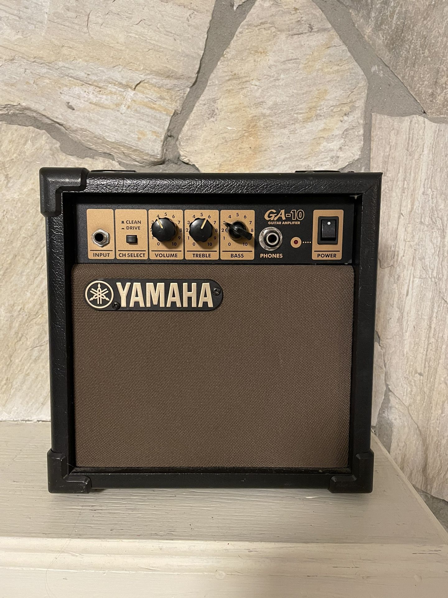 Yamaha GA-10 Practice Amp