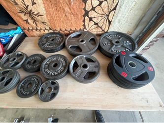 Complete Home Gym – 600+ lbs Plates + Bars + Rack + Bench