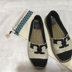Tory Burch Flat Shoes 