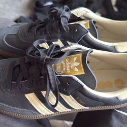 Adidas sambas