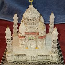 Vintage Miniature Hand Carved Alabaster Stone Taj Mahal L11F321